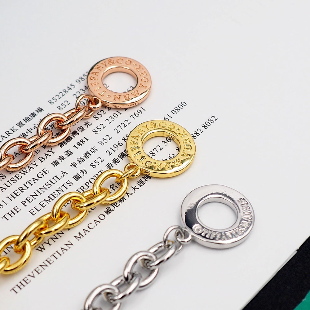 Tiffany Tag Chain 18K Gold Bracelet product image 6, provided for visual reference and product detail review