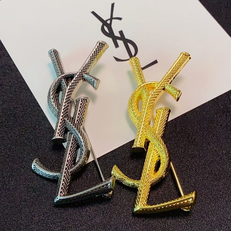 YSL Three Color 18K Gold Brooch product image 2, provided for visual reference and product detail review