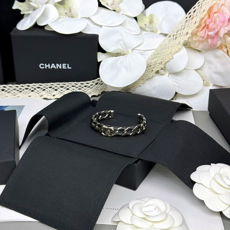Chanel 26C Black Leather Cuff 18K Gold Bracelet product image 4, provided for visual reference and product detail review
