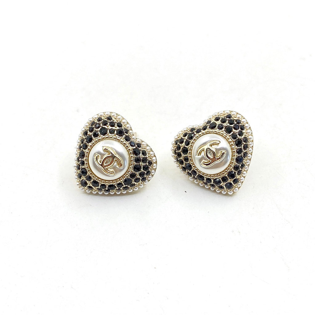 Chanel Heart Crystals 18K Gold Earrings product image 1, provided for visual reference and product detail review