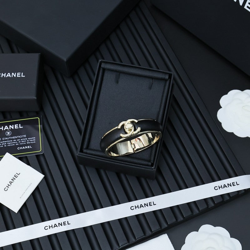 Chanel Black Leather Cuff 18K Gold Bracelet product image 4, provided for visual reference and product detail review