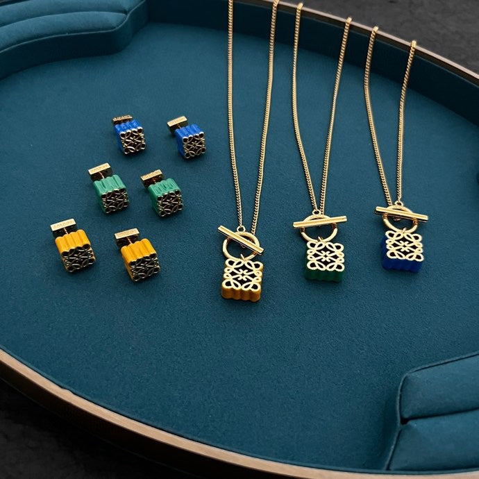 LOEWE Anagram Pendant 18K Gold Necklace product image 3, provided for visual reference and product detail review