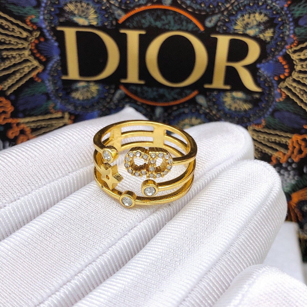 Dior Star Diamonds 18K Gold Ring product image 7, provided for visual reference and product detail review