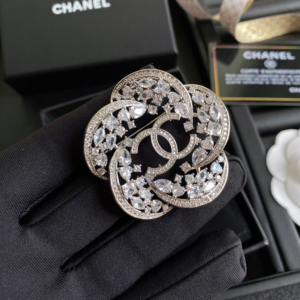 Chanel Camellia Crystals 18K Gold Brooch product image 6, provided for visual reference and product detail review