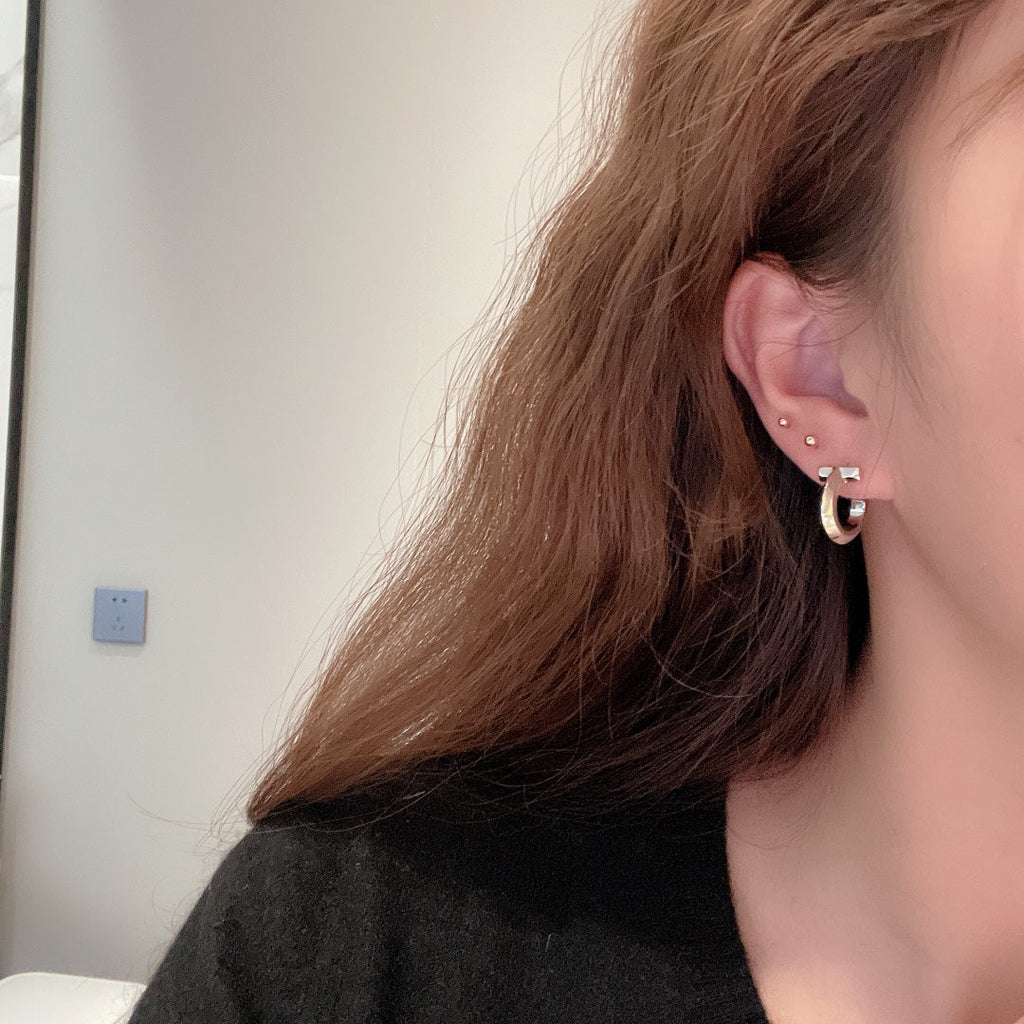 Tiffany Hoop 18K Gold Earrings product image 6, provided for visual reference and product detail review