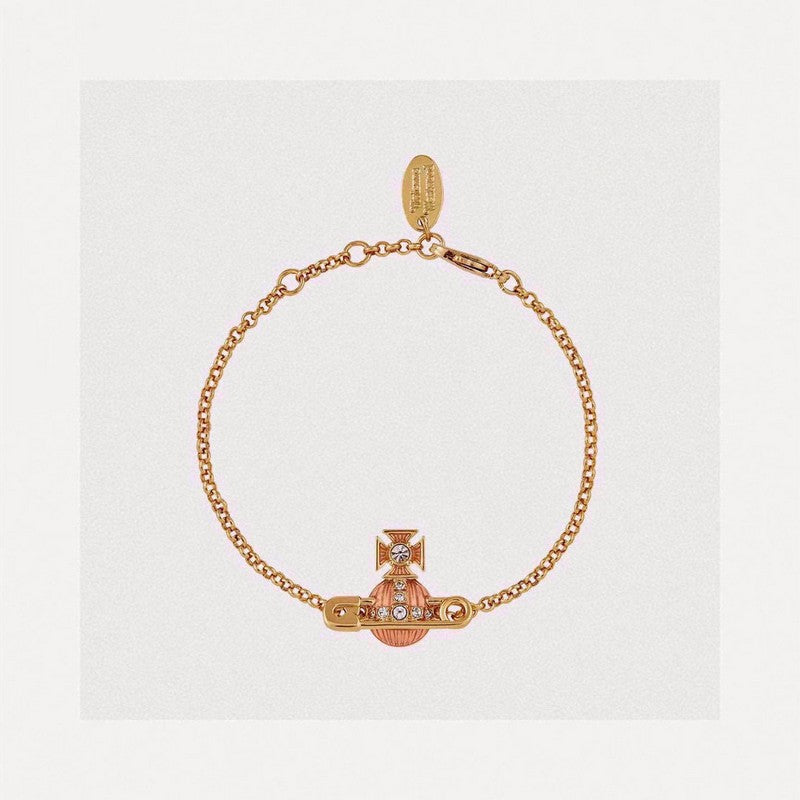 Vivienne West Mayfair Bas Relief Pendant 18K Gold Bracelet product image 1, provided for visual reference and product detail