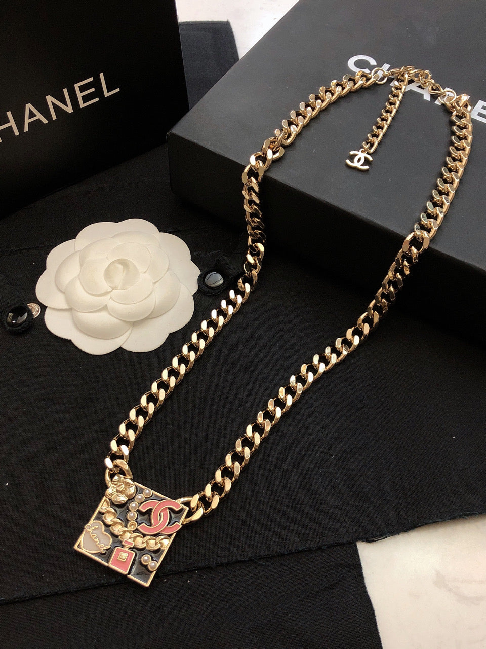 Chanel Pink Logo Chain 18K Gold Necklace product image 4, provided for visual reference and product detail review