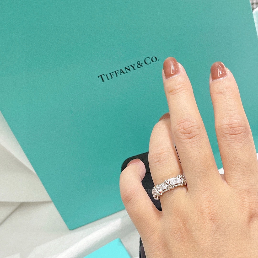 Tiffany Schlumberger Eighteen Stone 18K Gold Ring product image 5, provided for visual reference and product detail review