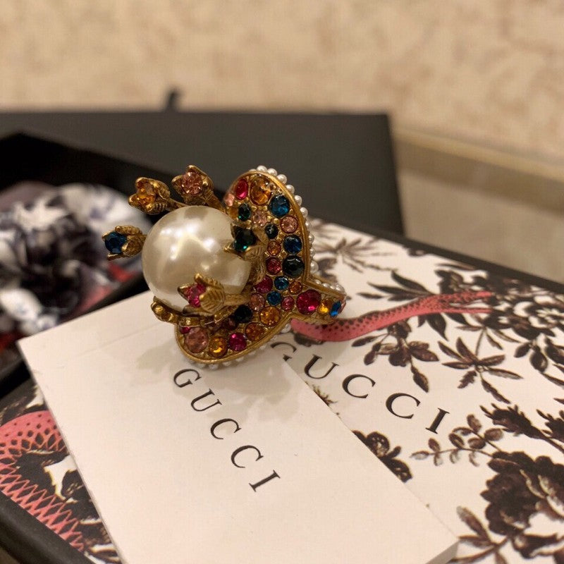 Gucci Double Multistone Pearl 18K Gold Ring product image 6, provided for visual reference and product detail review