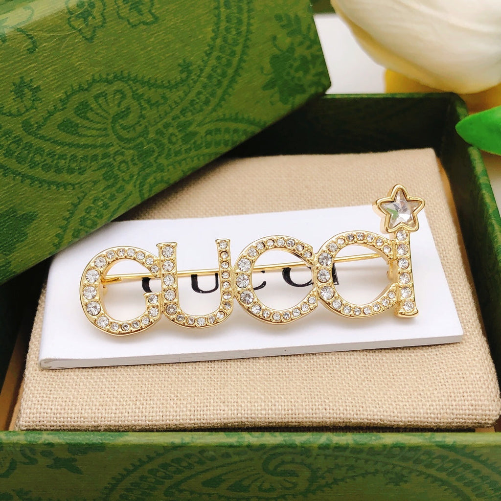 Gucci Double Diamonds 18K Gold Brooch product image 1, provided for visual reference and product detail review