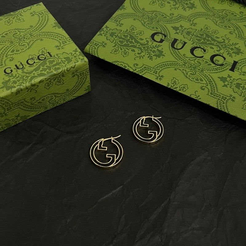 Gucci Double Color Hollow 18K Gold Earrings product image 4, provided for visual reference and product detail review