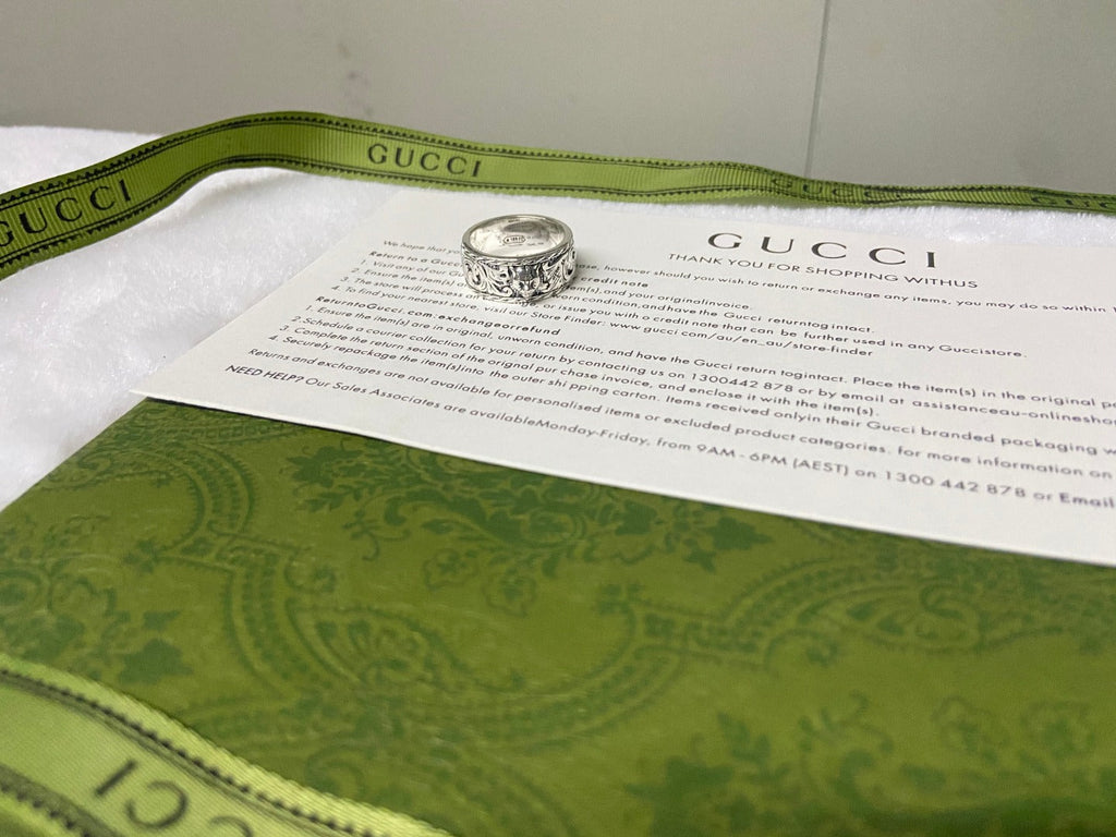Double Gucci Feline Head Ring product image 9, provided for visual reference and product detail review