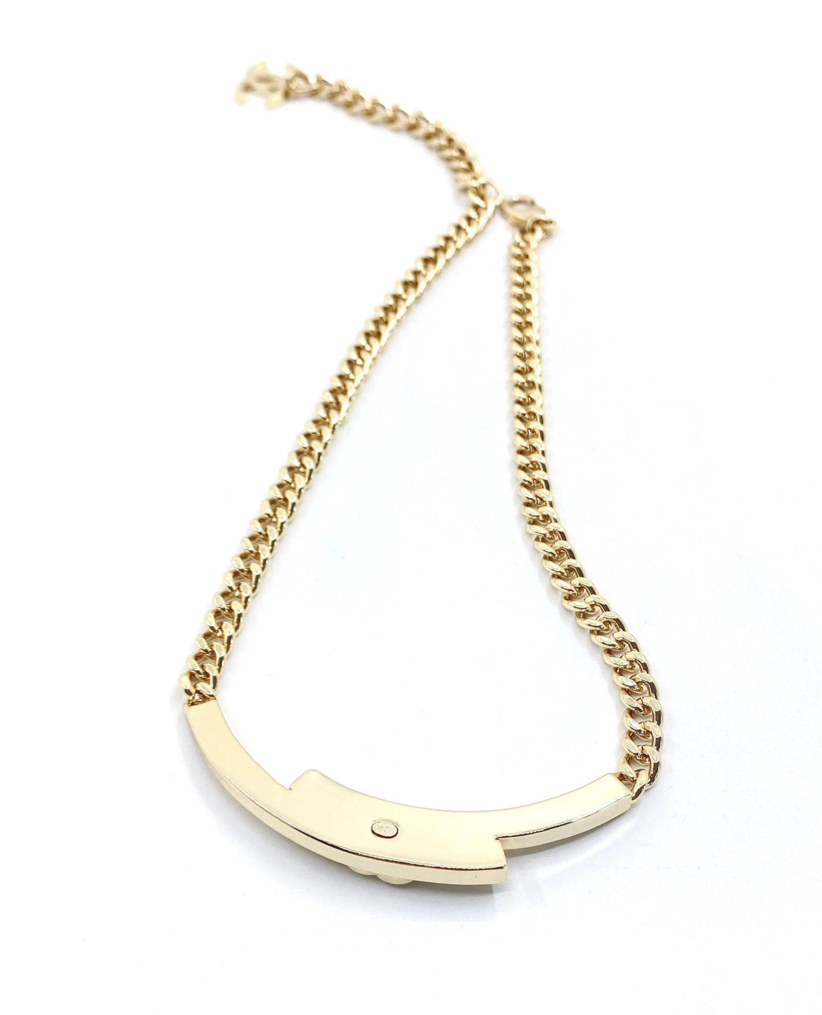 Chanel Diamonds Choker 18K Gold Necklace product image 4, provided for visual reference and product detail review