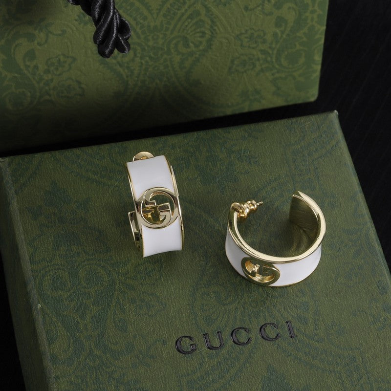 Gucci Double Color Enamel 18K Gold Earrings product image 4, provided for visual reference and product detail review