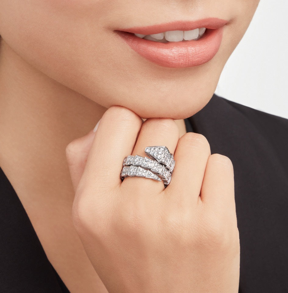Bvlgari Serpenti Viper Full Pave Diamond 18K Gold Ring product image 2, provided for visual reference and product detail