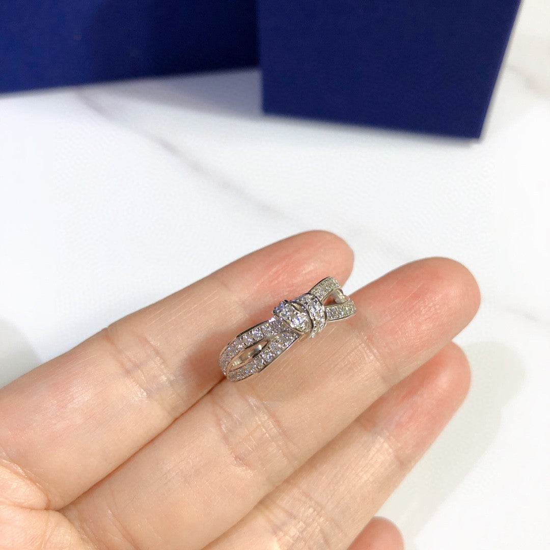 Diamond 18K Gold Ring product image 7, provided for visual reference and product detail review