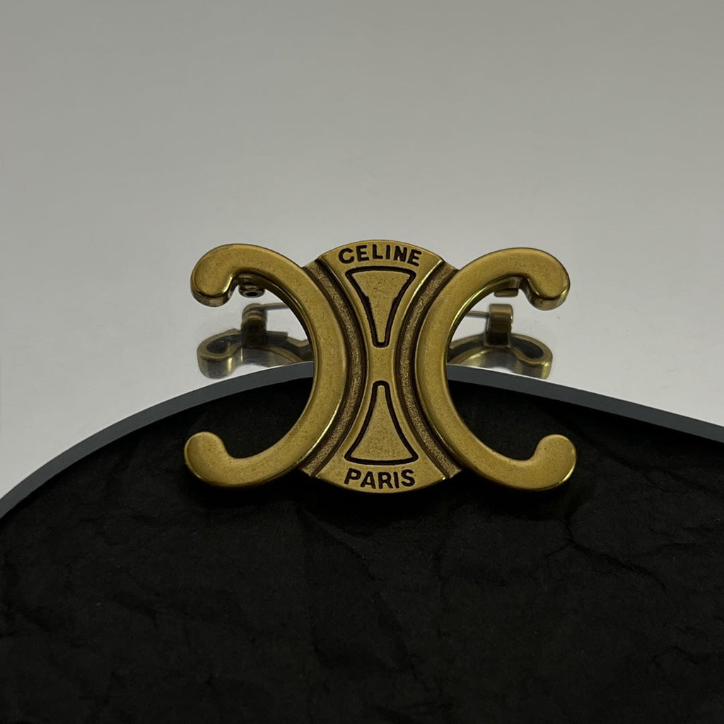 Celine Vintage 18K Gold Brooch product image 1, provided for visual reference and product detail review