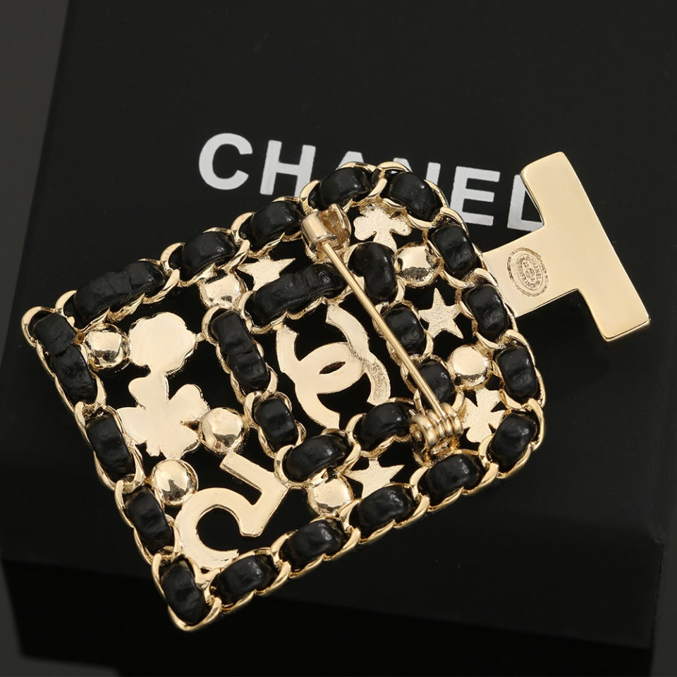 Chanel Bottle Strass 18K Gold Brooch product image 5, provided for visual reference and product detail review