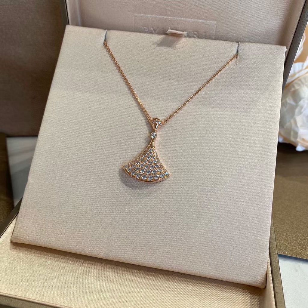Bvlgari BVLGARI Dream Pave Diamond 18K Gold Necklace product image 7, provided for visual reference and product detail review