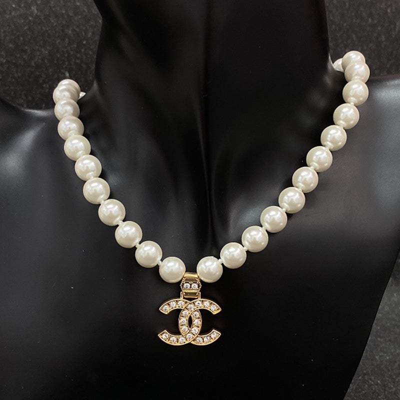 Chanel Pearl Chain 18K Gold Necklace product image 1, provided for visual reference and product detail review