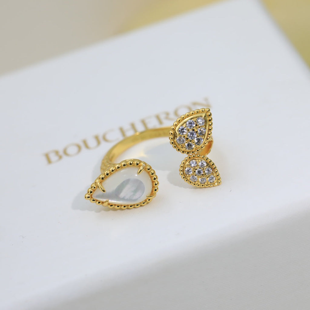 Serpent Boh ̈ ̈me Diamonds 18K Gold Ring product image 4, provided for visual reference and product detail review