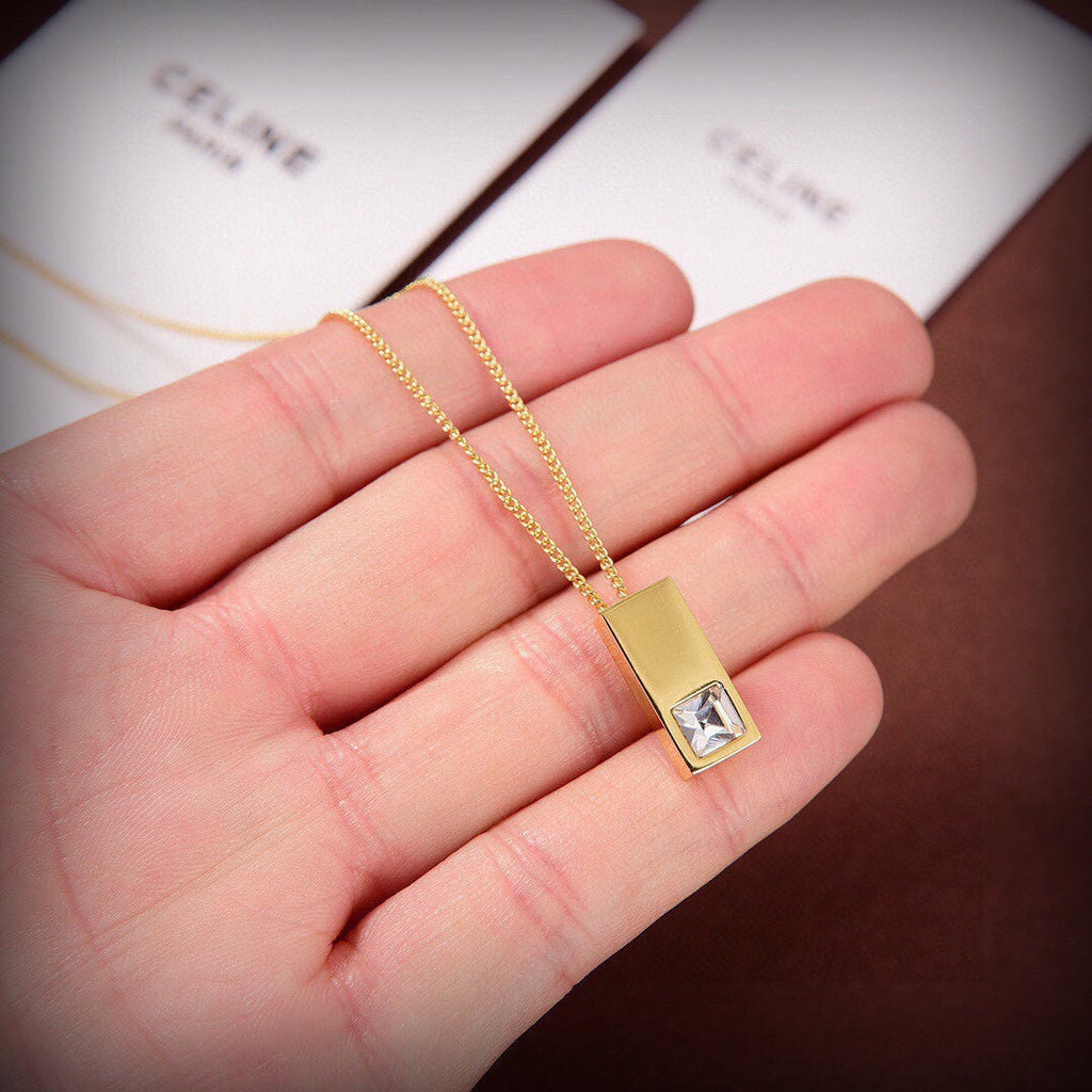 Celine Sentimental Double Square Diamond 18K Gold Necklace product image 8, provided for visual reference and product detail