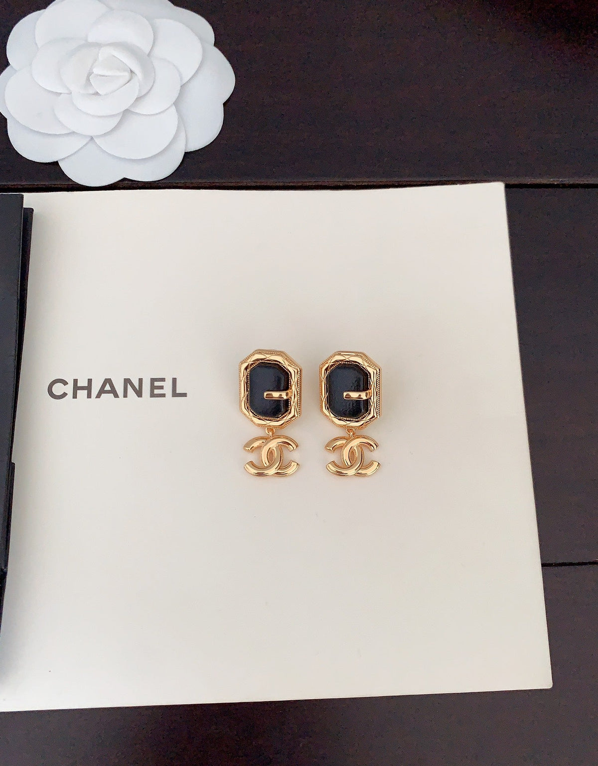 Chanel Pendant Leather 18K Gold Earrings product image 4, provided for visual reference and product detail review