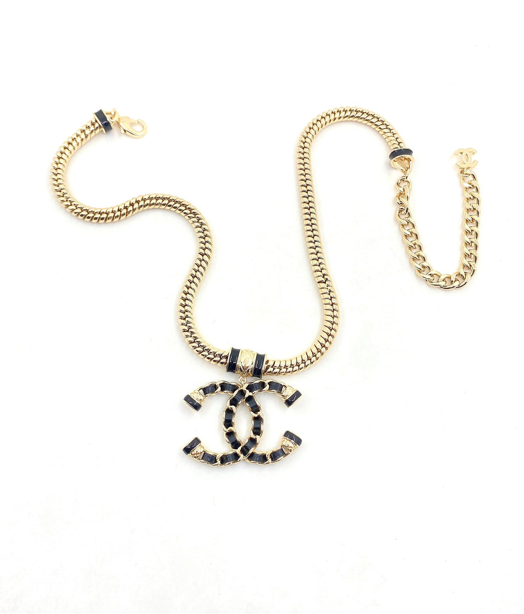 Chanel Leather Chain 18K Gold Necklace product image 5, provided for visual reference and product detail review