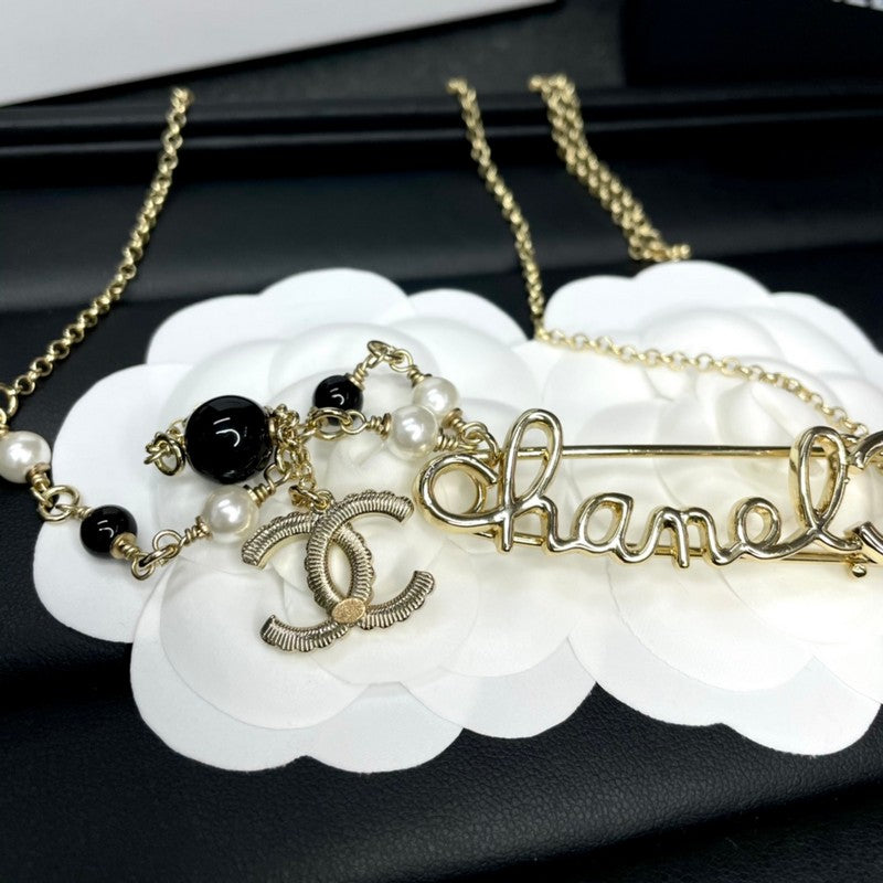 Chanel Rhinestone Pearl Letter 18K Gold Necklace product image 4, provided for visual reference and product detail review