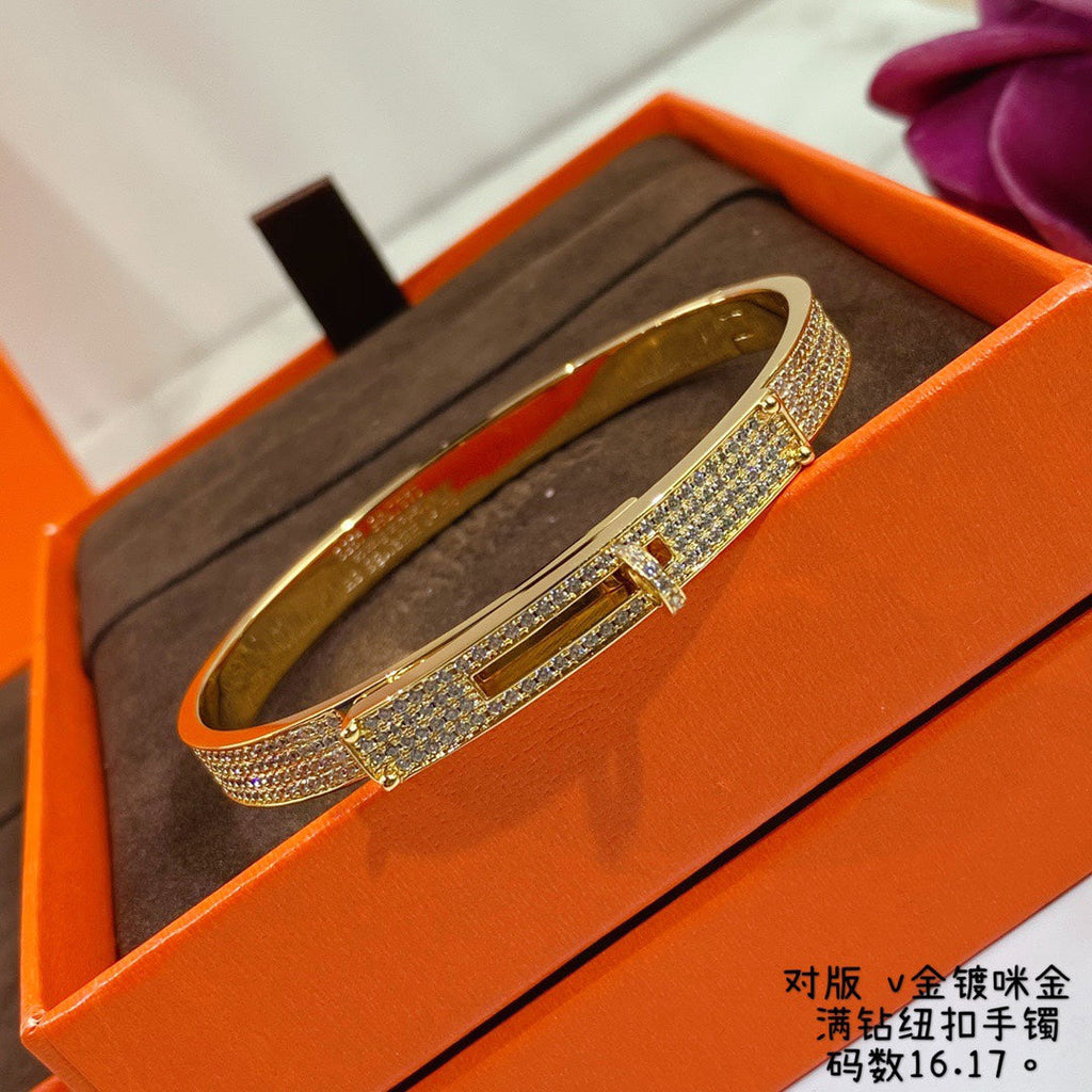 Hermes Kelly Diamonds 18K Yellow Gold Bracelet product image 4, provided for visual reference and product detail review