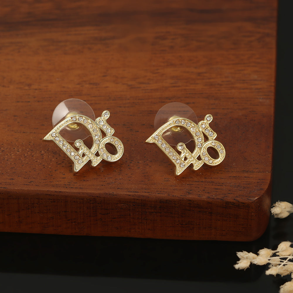 Dior Tribales Diamond 18K Gold Earrings product image 2, provided for visual reference and product detail review