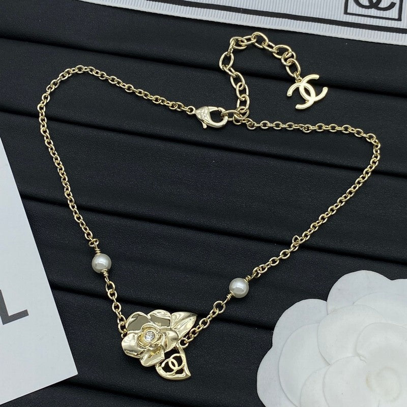 Chanel Camellia 18K Gold Necklace product image 4, provided for visual reference and product detail review