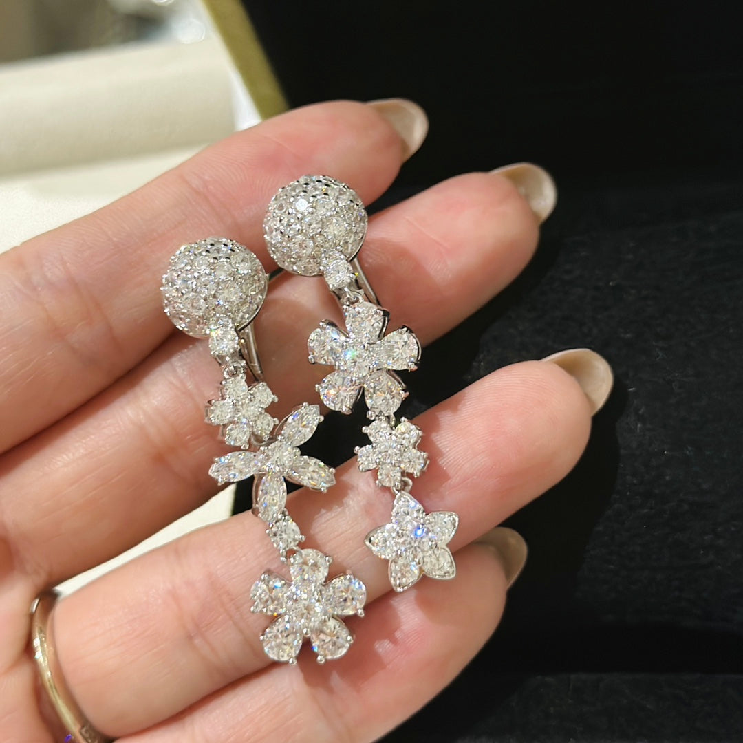 Folie Des Pr ̈¦s 18K Gold Earrings product image 6, provided for visual reference and product detail review
