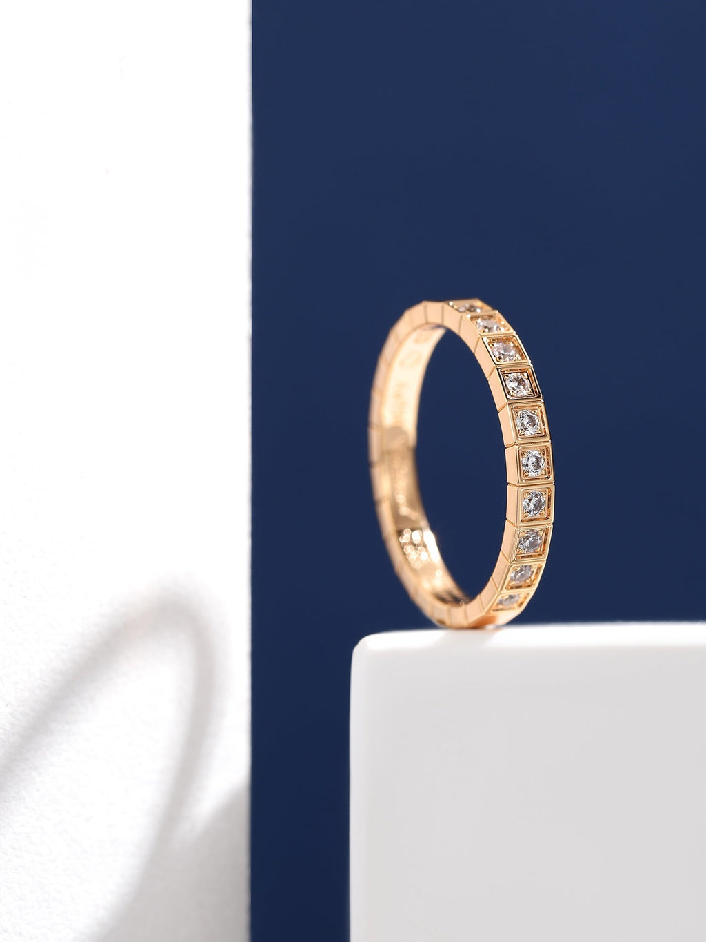 Ice Cube Diamonds 18K Gold Ring product image 3, provided for visual reference and product detail review
