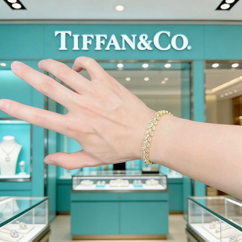 Tiffany Return to Crystal 18K Rose Gold Bracelet product image 5, provided for visual reference and product detail review