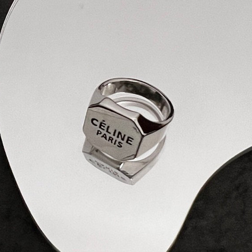 Celine Vintage 18K Gold Ring product image 1, provided for visual reference and product detail review