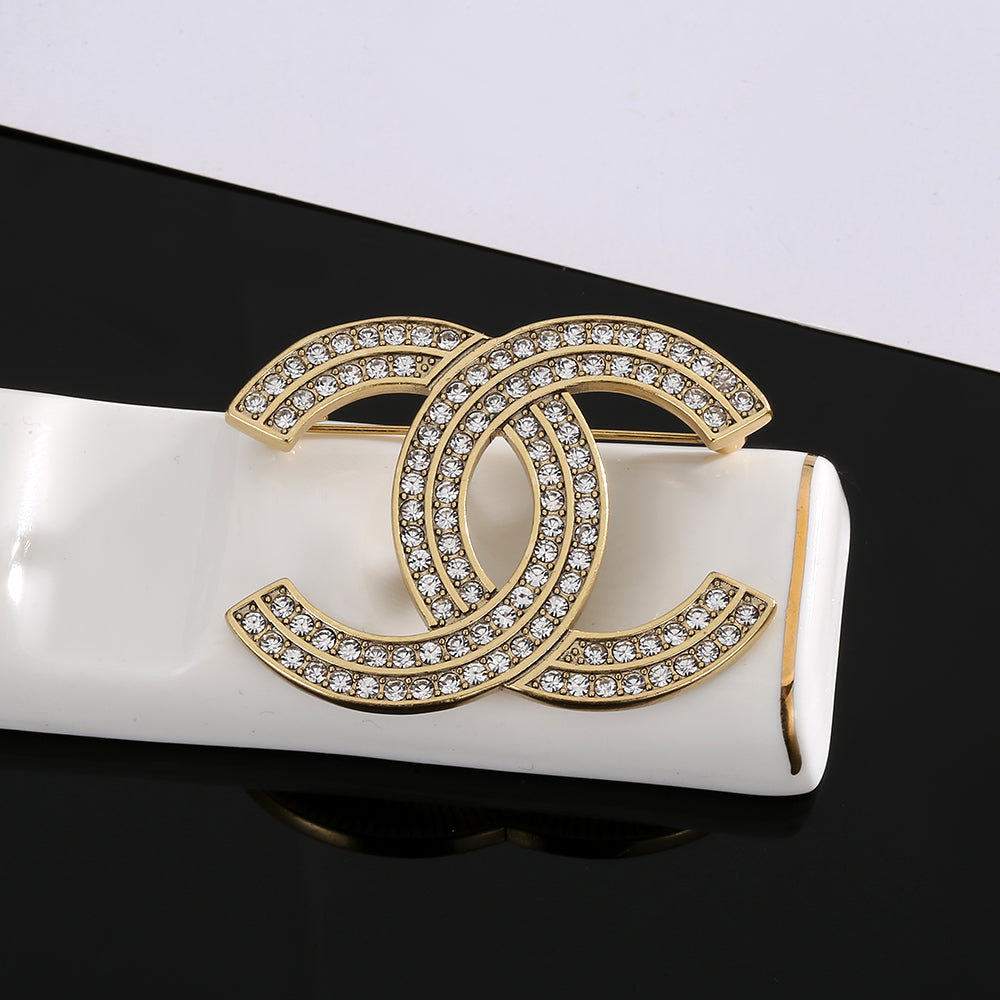Chanel Diamond 18K Gold Brooch product image 6, provided for visual reference and product detail review