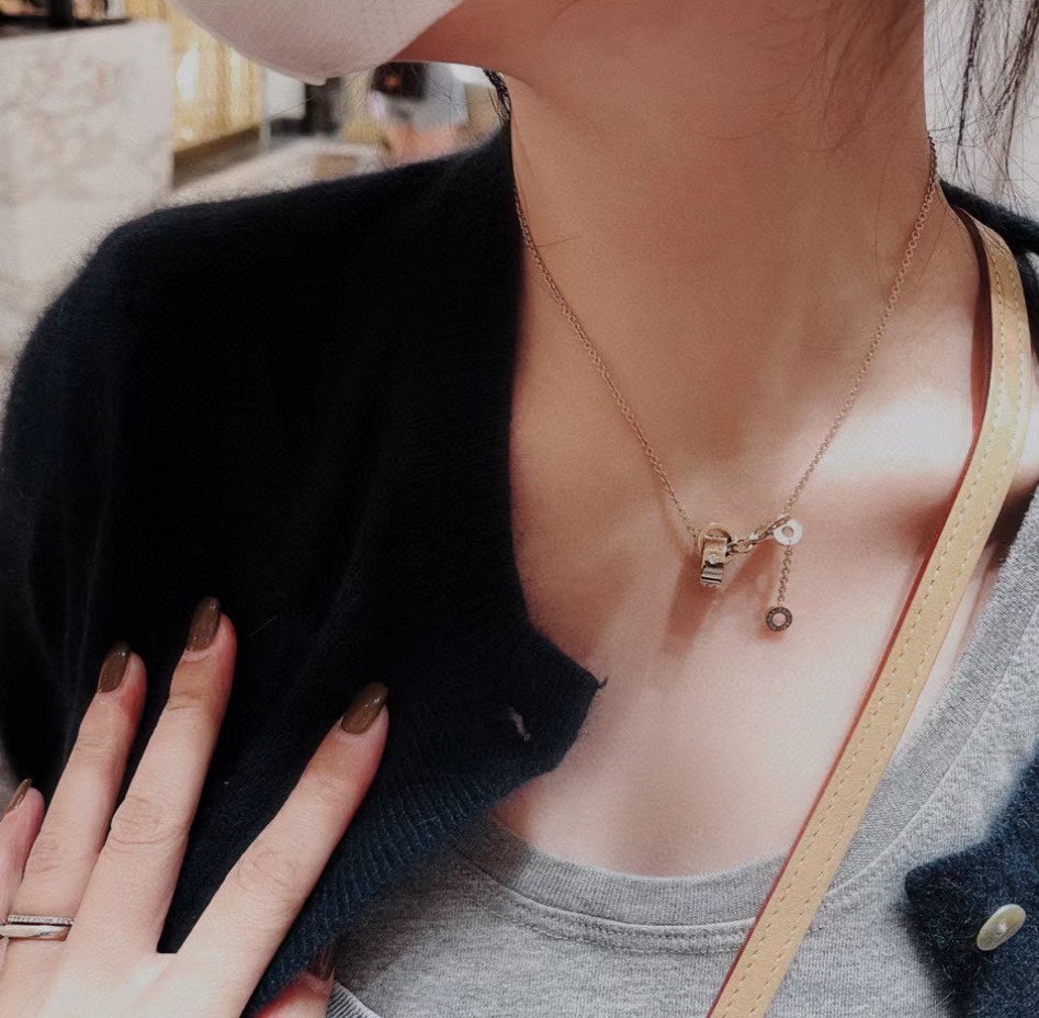 Bvlgari Two Rings 18K Gold Necklace product image 5, provided for visual reference and product detail review
