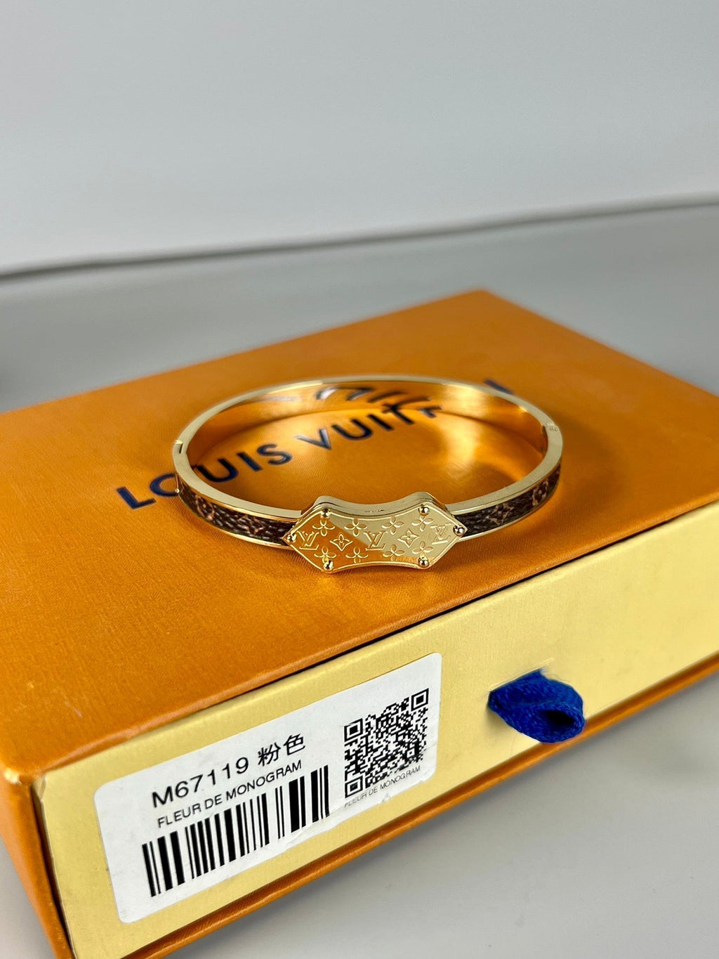 Louis Vuitton Vintage 18K Gold Bracelet product image 5, provided for visual reference and product detail review