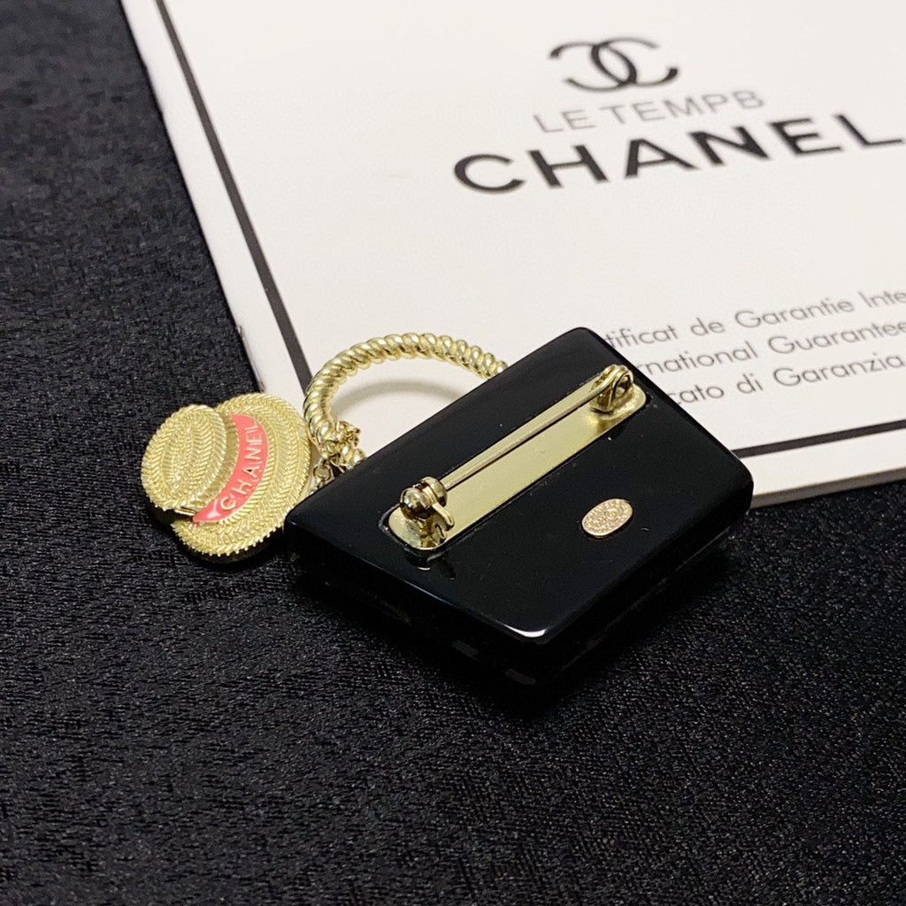 Chanel Bag 18K Gold Brooch product image 5, provided for visual reference and product detail review