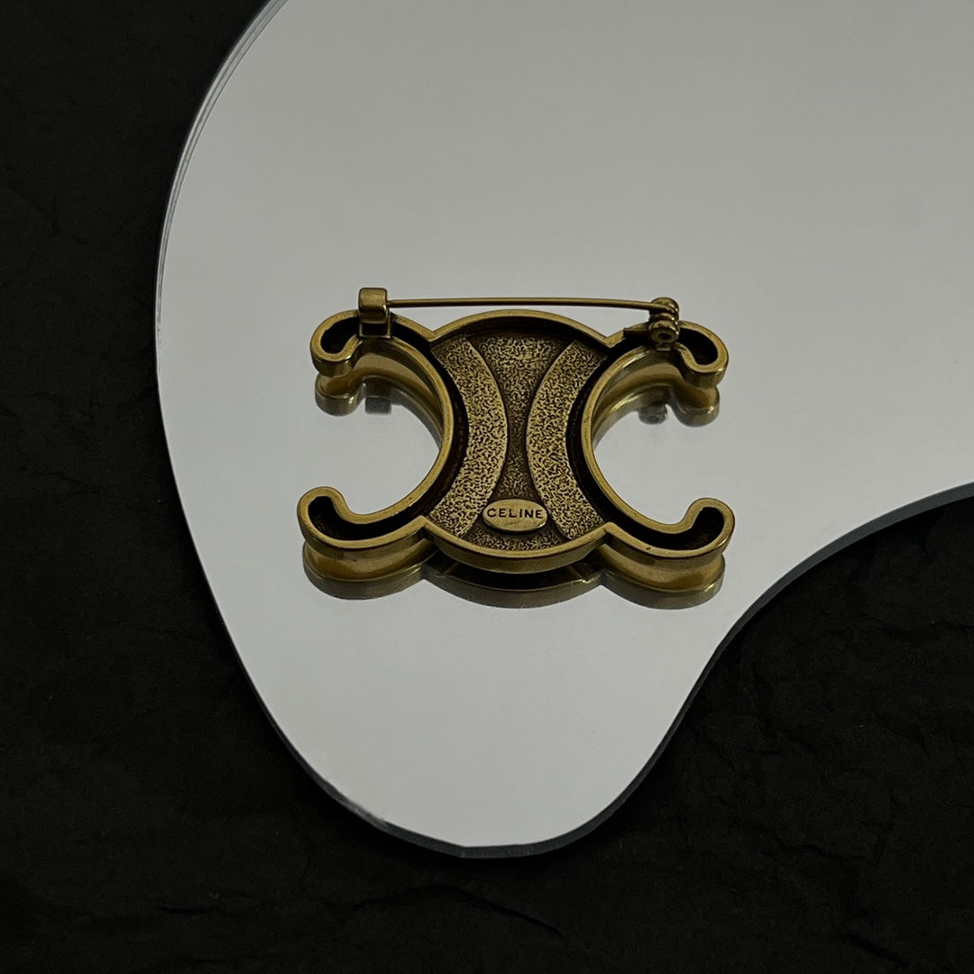 Celine Vintage 18K Gold Brooch product image 2, provided for visual reference and product detail review