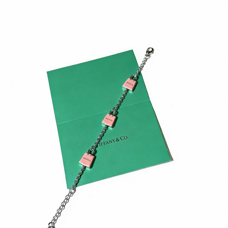Tiffany Return to Pink Bag 18K Gold Bracelet product image 4, provided for visual reference and product detail review
