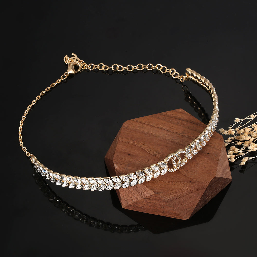 Chanel Diamonds Choker 18K Gold Necklace product image 5, provided for visual reference and product detail review