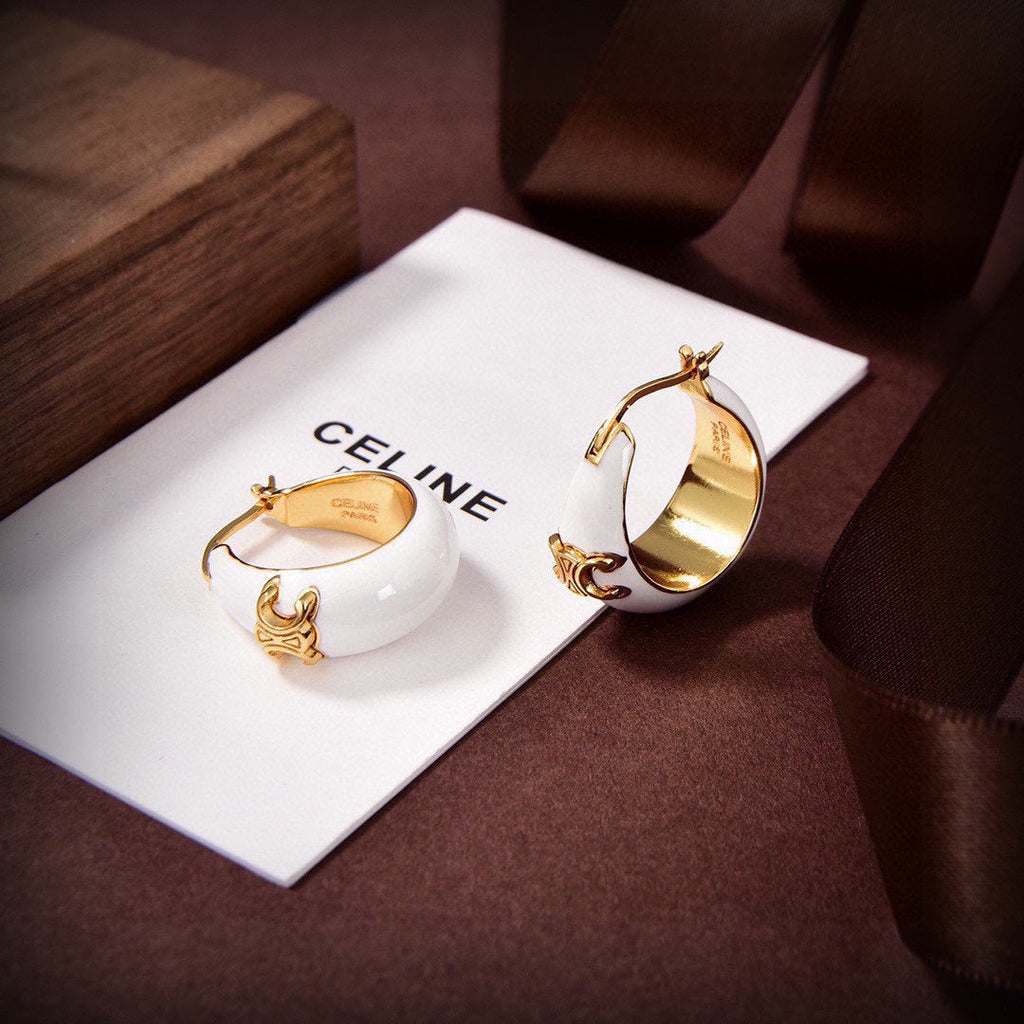 Celine Pearl 18K Gold Earrings product image 5, provided for visual reference and product detail review