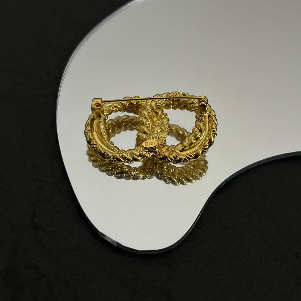Dior Revolution 18K Gold Brooch product image 5, provided for visual reference and product detail review