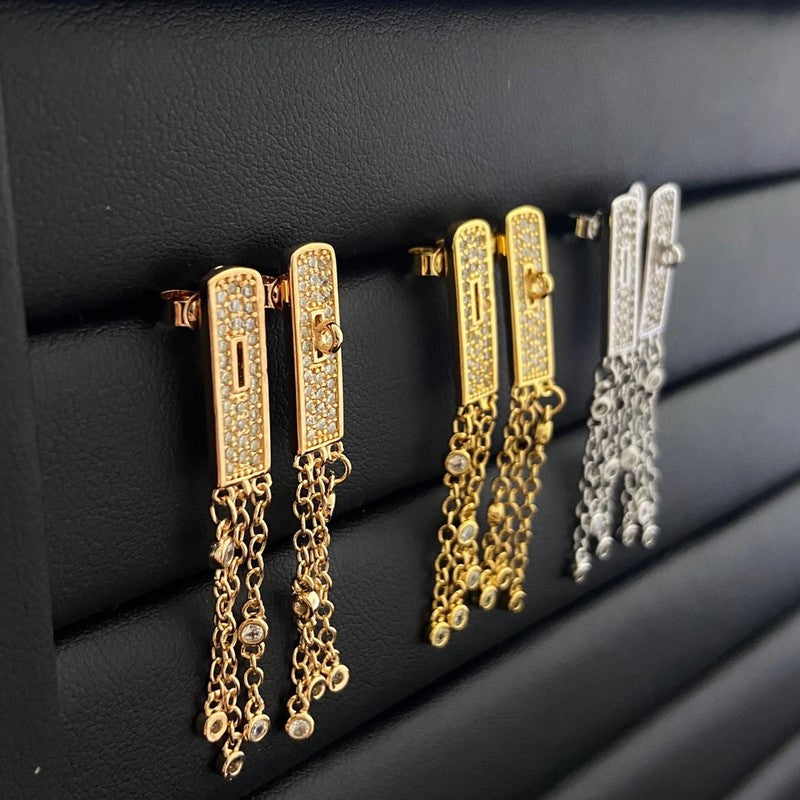 Hermes Kelly Gavroche Full Diamond 18K Gold Earrings product image 6, provided for visual reference and product detail review