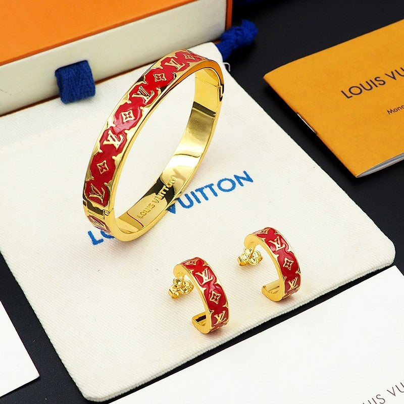 Louis Vuitton Nanogram Enamel 18K Gold Earrings product image 18, provided for visual reference and product detail review