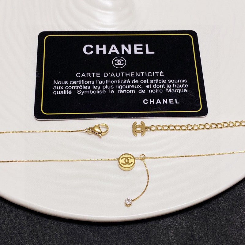 Chanel Gold 18K Gold Necklace product image 6, provided for visual reference and product detail review