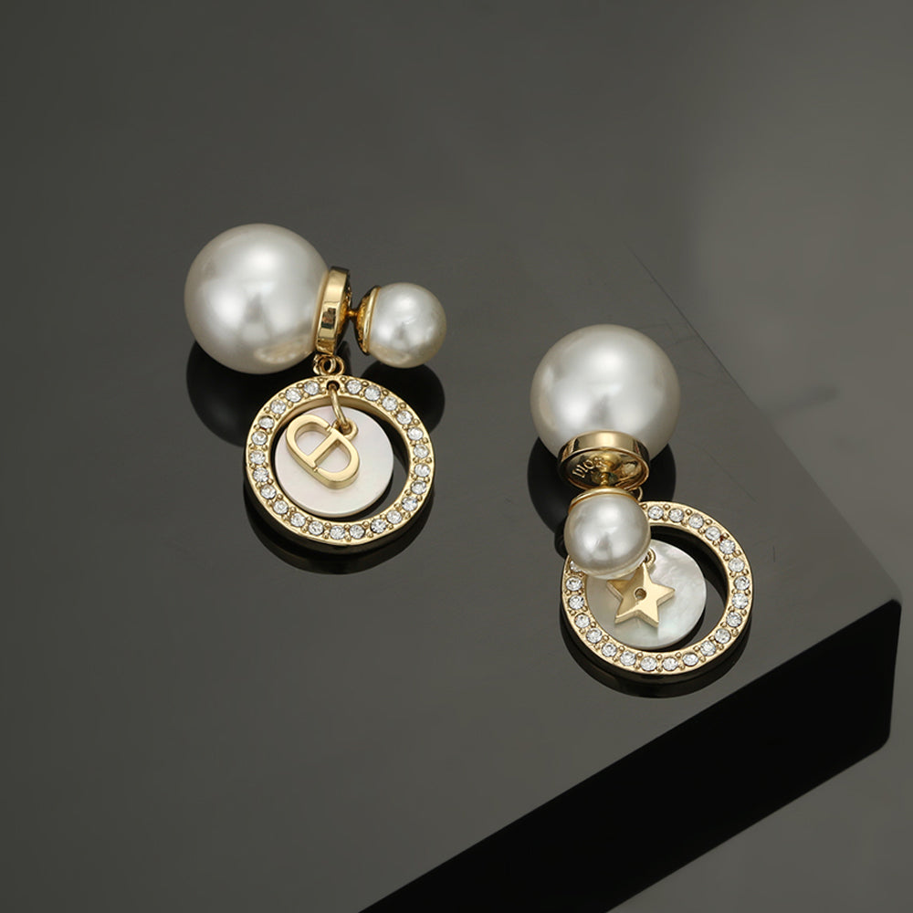 Dior Tribales Pearl 18K Gold Earrings product image 1, provided for visual reference and product detail review