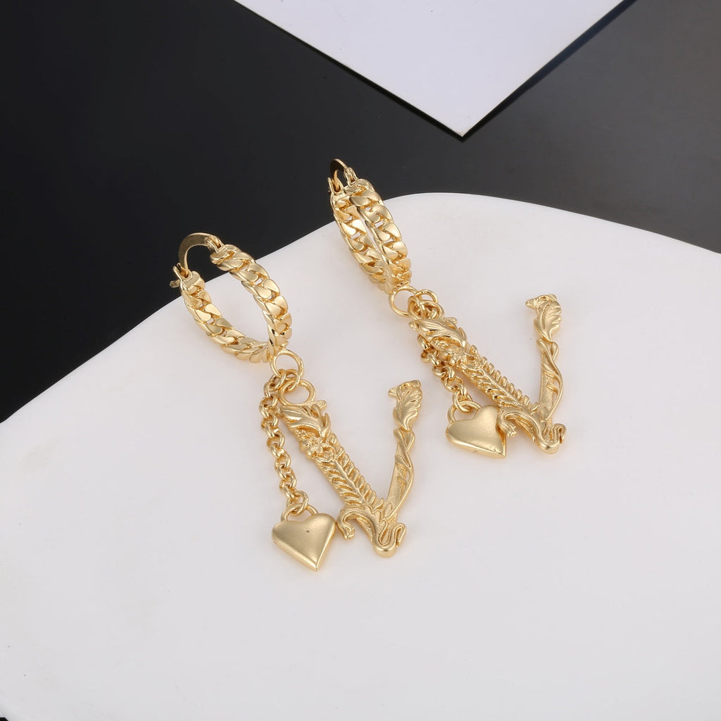 Heart Long 18K Gold Earrings product image 6, provided for visual reference and product detail review